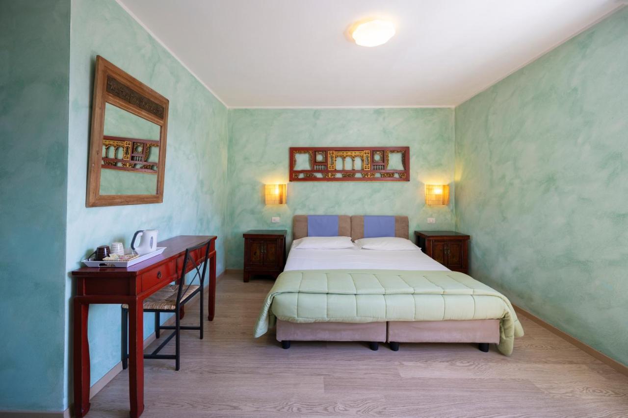 Villa Bellaria ริวาเดลการ์ดา ภายนอก รูปภาพ