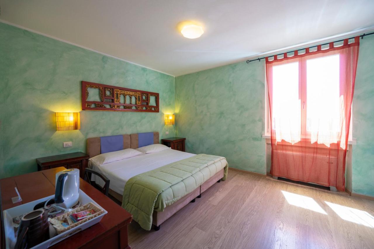 Villa Bellaria ริวาเดลการ์ดา ภายนอก รูปภาพ