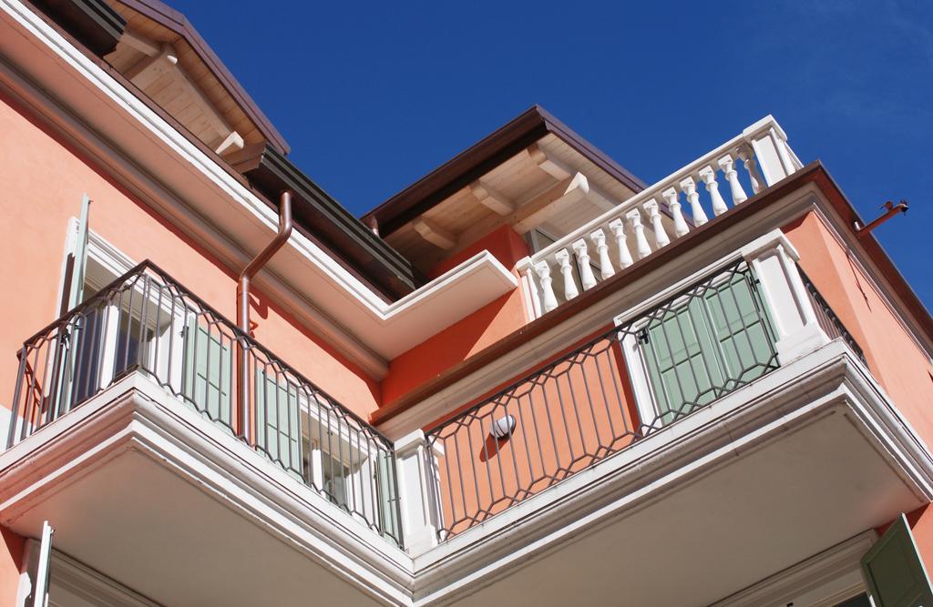 Villa Bellaria ริวาเดลการ์ดา ภายนอก รูปภาพ